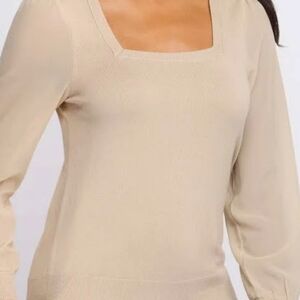 Les Serein Square Neck Chiffon Sleeve Sweater - M
